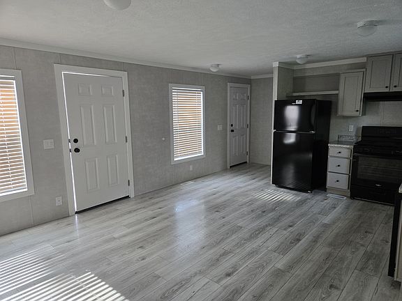 5th image of 218 Tamara Ln #218