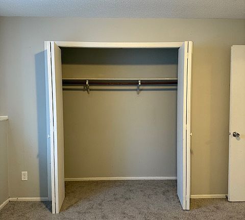 4th image of 880 E 6th St