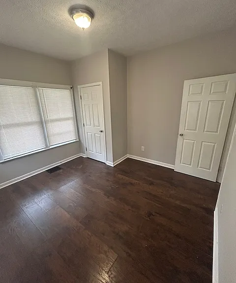 2209 S Shelby St — Photo 5
