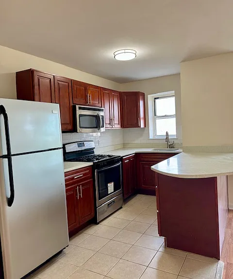2955 Shell Rd #3R — Photo 1