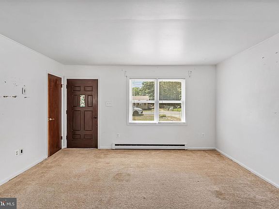 5th image of 2511 Edgewood Dr