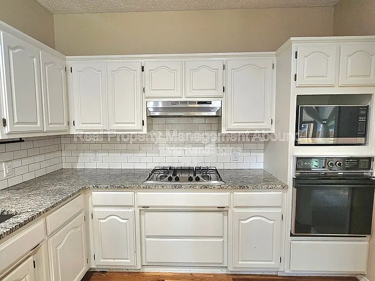 4009 E 88th St S — Photo 11