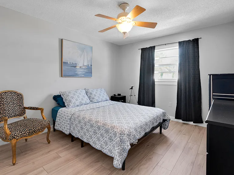 415 NE 2nd St #209 — Photo 14