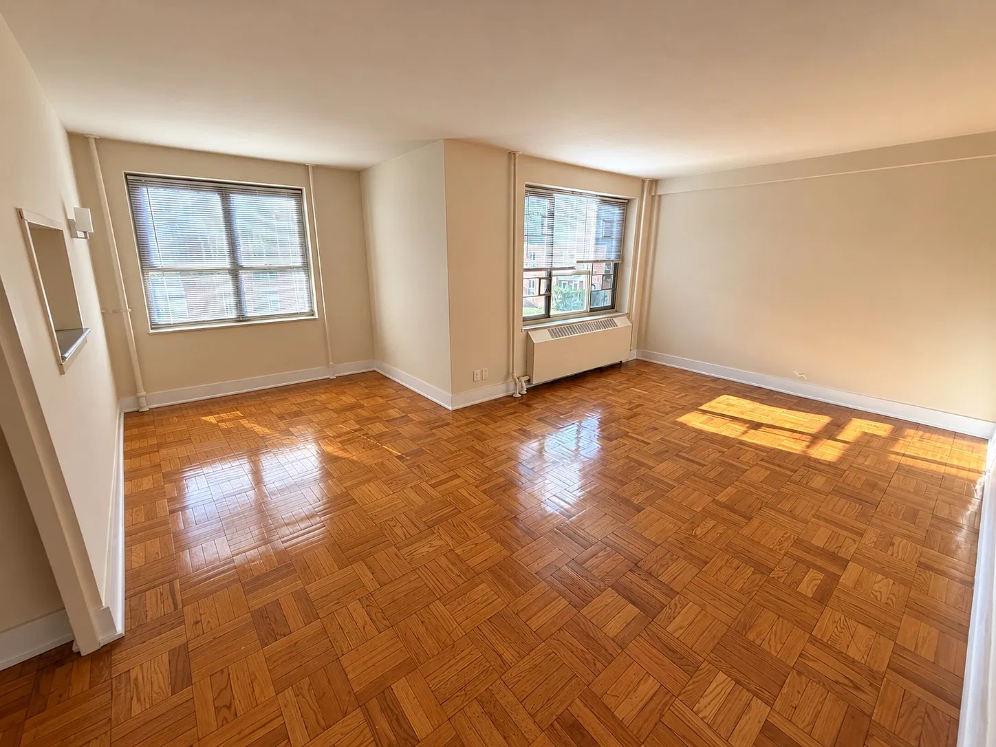 186th Ln, Fresh Meadows — Photo 2