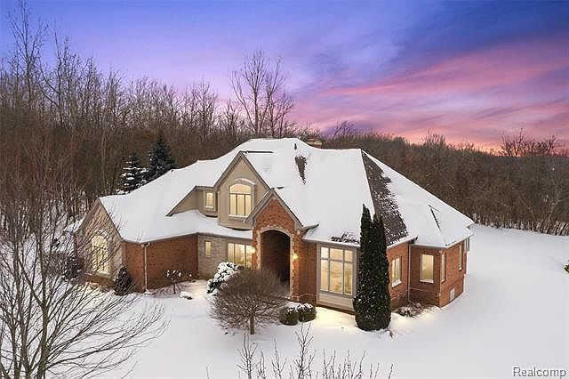 1st image of 7712 Parkcrest Cir