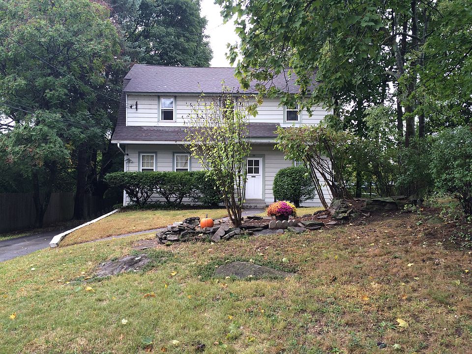 2nd image of 38 Fairview Ave