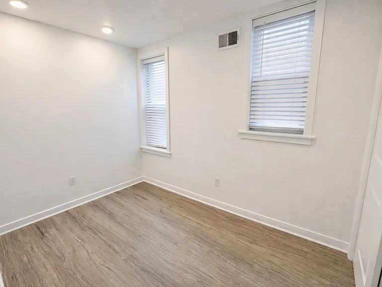 2217 Reed St — Photo 12
