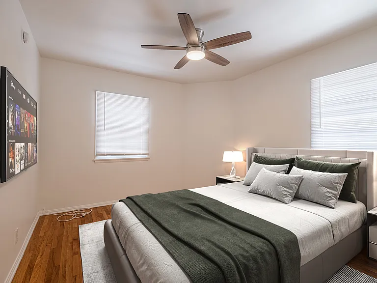 756 S Plymouth Blvd #6 — Photo 6