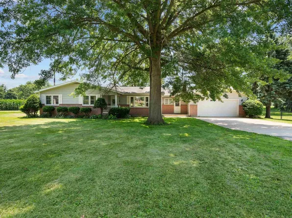 2304 Oak St, Rock Falls, IL 61071