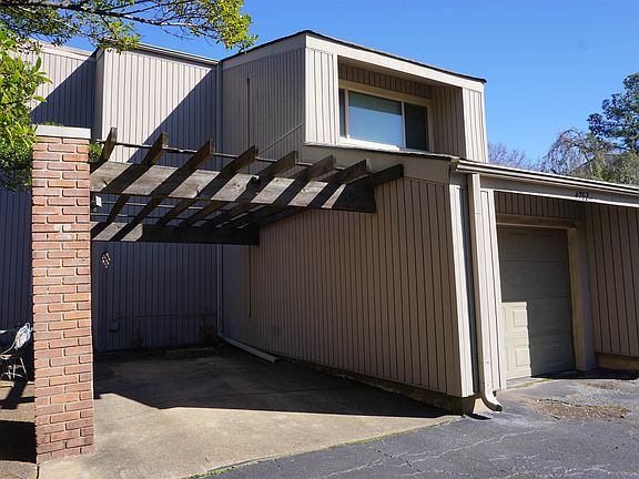 3rd image of 4762 Eagle Crest Dr #4001