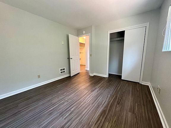 5th image of 940 Newport Ave SW #1340