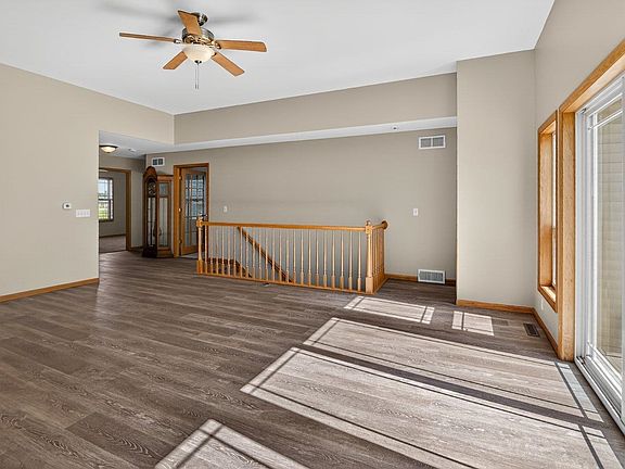 5th image of 4817 Marsh Rd