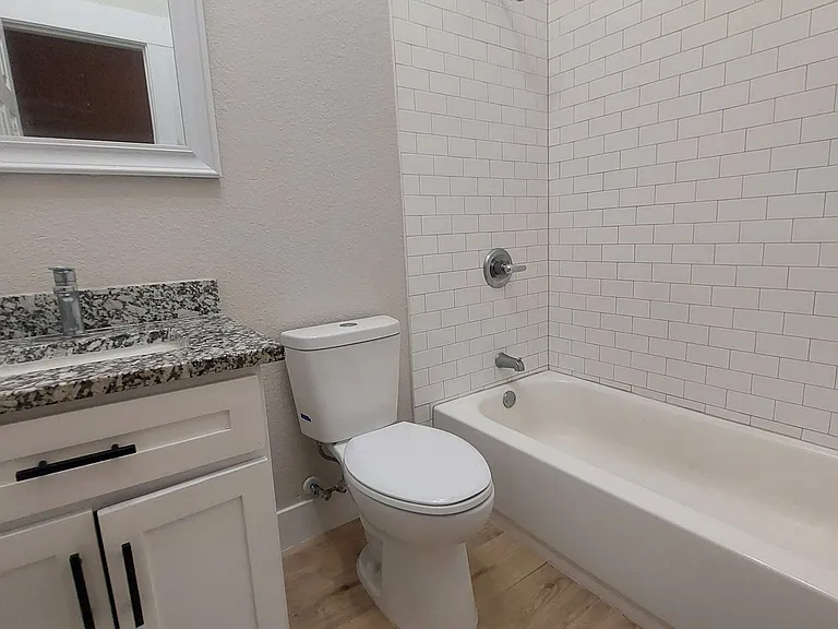2414 San Diego Ave — Photo 23