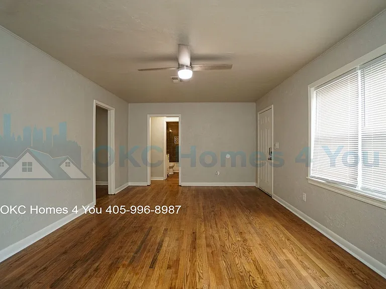 3733 NW 15th St — Photo 4