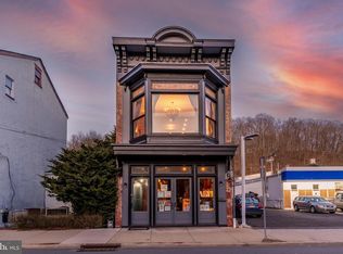 12 N Main St, Lambertville, NJ 08530