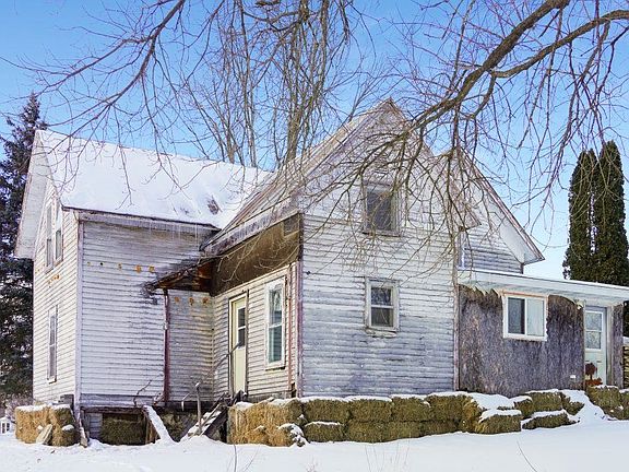 4th image of 302 N Garden St