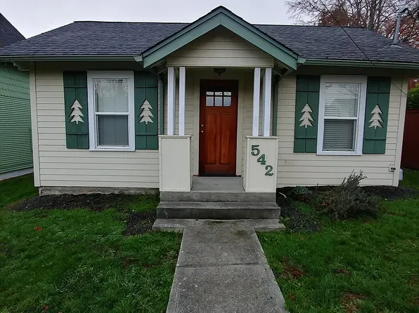 542 NE Hostmark St, Poulsbo, WA 98370