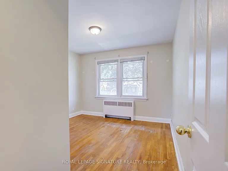 855 Simcoe St N #3 — Photo 17