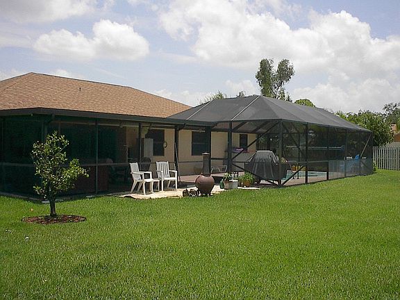 Many exotic trees and plants