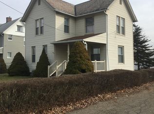 942 Amherst Rd NE, Massillon, OH 44646