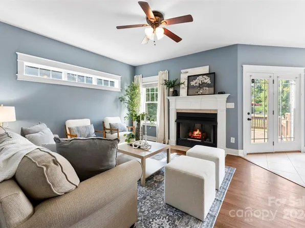 1351 Armstrong Rd, Belmont, NC 28012
