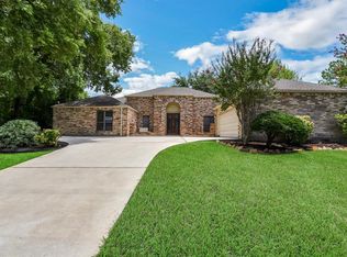 165 April Waters Dr N, Montgomery, TX 77356