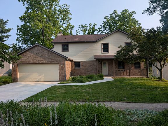 2nd image of 3758 S Bainbridge Dr