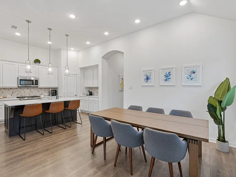 8145 Overland Grv — Photo 18