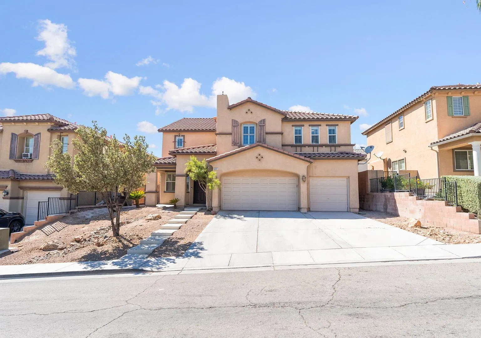 6221 Villa Emo St — Photo 1