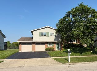 1487 Kathleen Way, Elk Grove Village, IL 60007