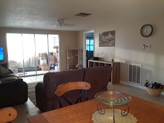 4th image of 670 Circlewood Dr #V-3