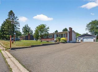 39 Laurelle Ave, Moncton, NB E1G1G2