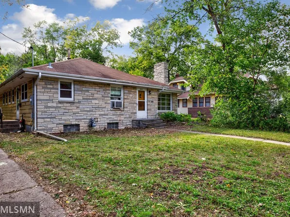 4267 W Broadway Ave, Robbinsdale, MN 55422