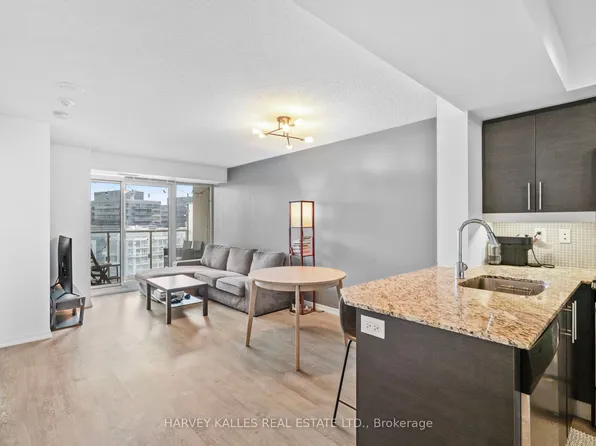 125 Western Battery Rd #1316, Toronto, ON M6K 3R8
