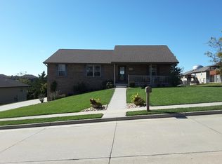 3823 Riley Ct, Jefferson City, MO 65109