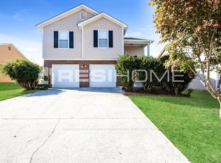 5721 Rockingwood Dr, College Park, GA 30349