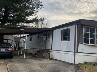 2702 Barn Dr SW, Canton, OH 44706
