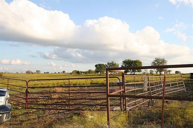 1st image of 2046 S Fm 1743