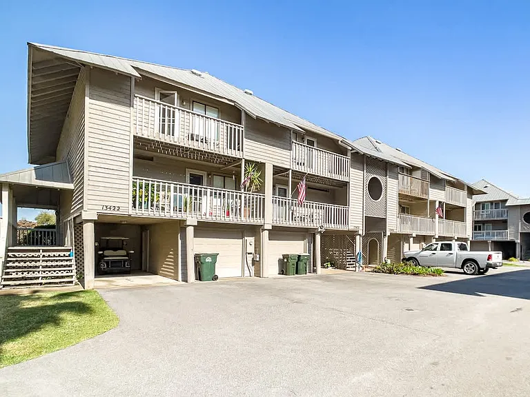 13420 Valerie Dr #ID1585616P — Photo 33