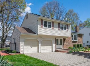 4 Max Dr, Morristown, NJ 07960