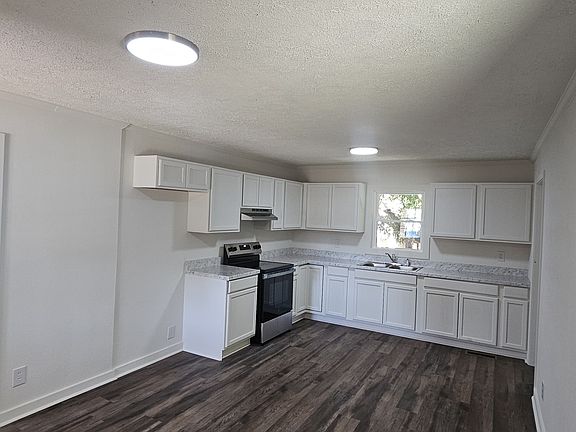 3rd image of 110 McVay Dr