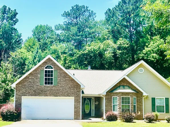 317 Peachtree Cir, Hampton, GA 30228