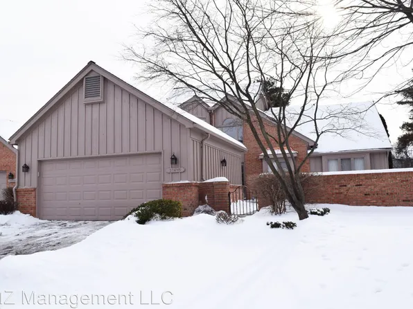 37645 Amber Dr #1, Farmington Hills, MI 48331