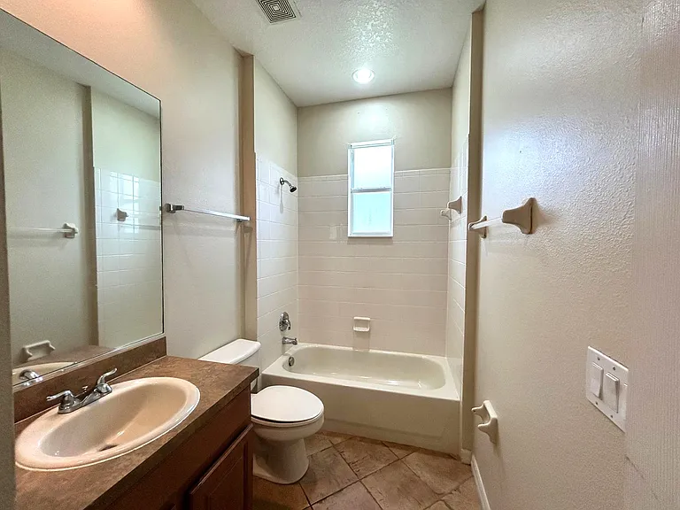 1357 Candy Apple Way — Photo 16