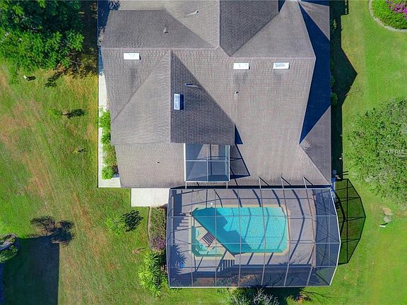 5th image of 202 Heatherpoint Dr