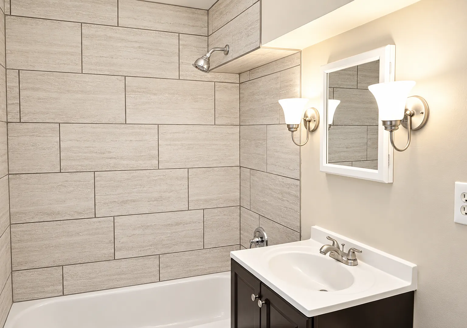 Campus Apartments — Photo 2