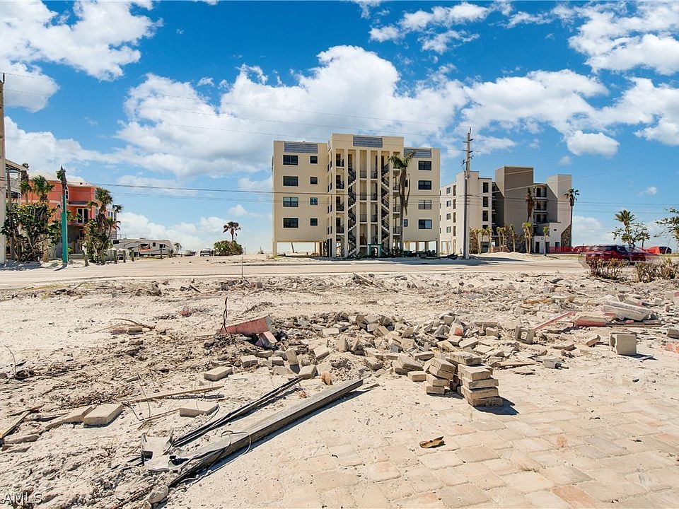 1st image of 4451 Estero Blvd