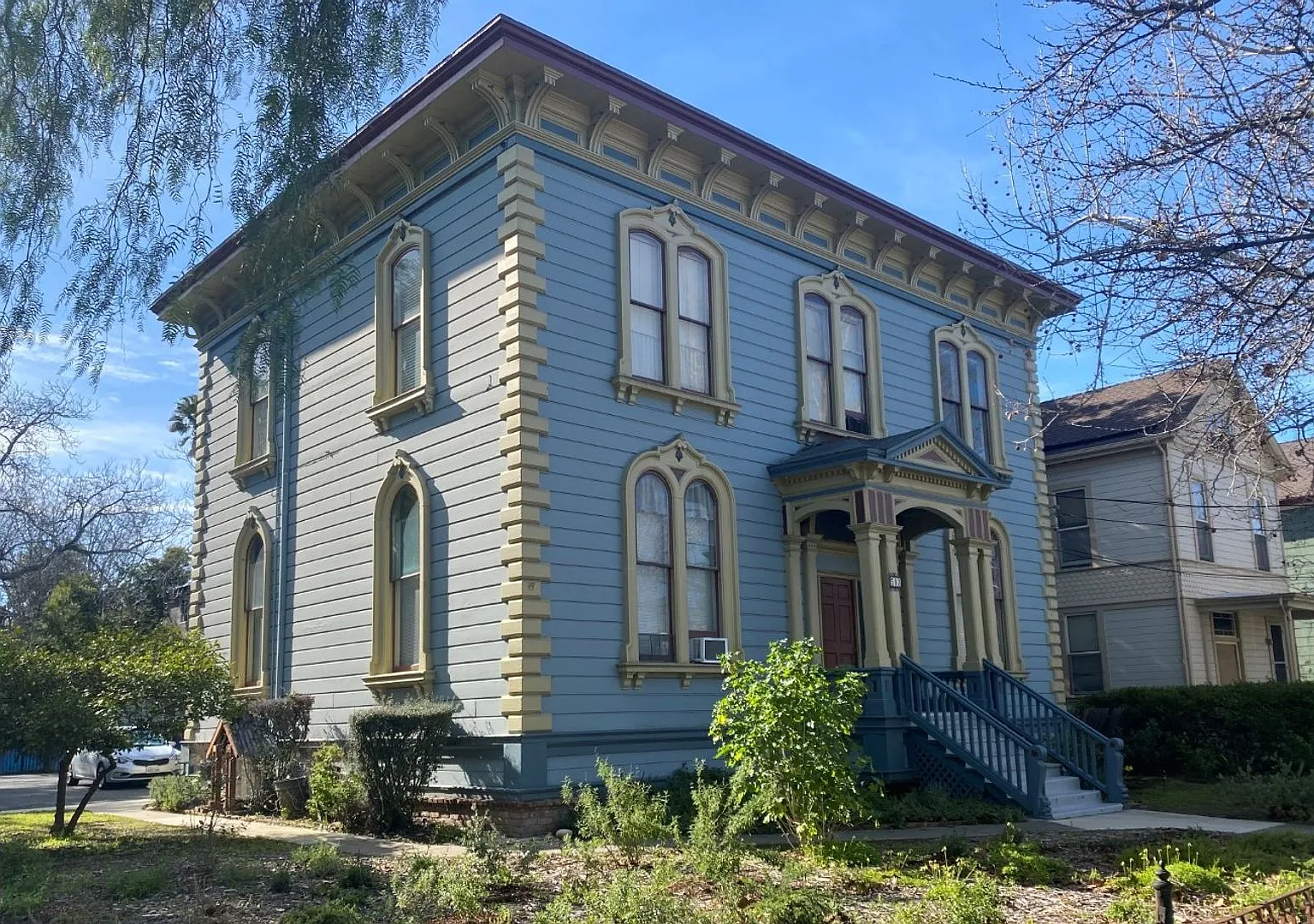 Charming Remodeled 1 Bedroom 1 Bathroom Upstairs Apartment in Downtown San Jose — Photo 2