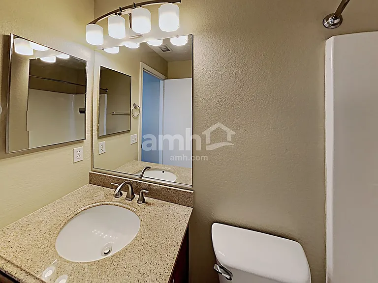 242 S Valle Verde — Photo 10