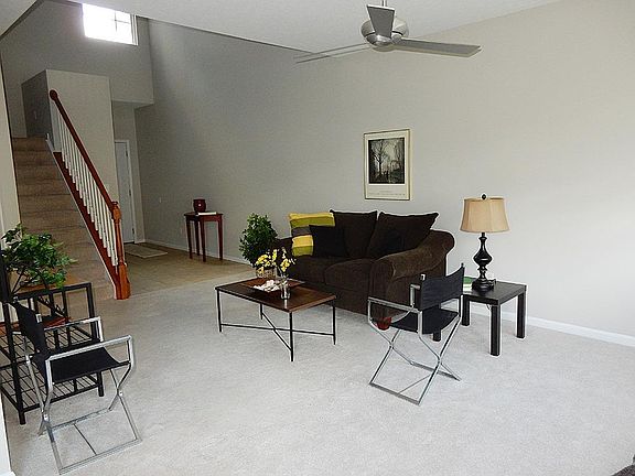 3rd image of 3639 Thorngate Dr